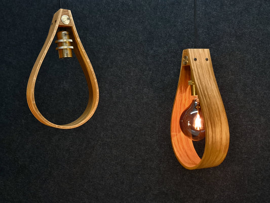 Fönsterlampan lilla droppen i ek