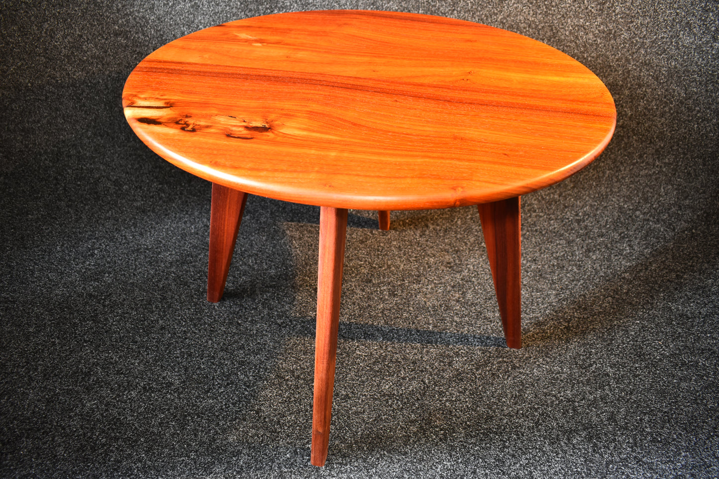 Massiv vardagsrumsbord i Padauk