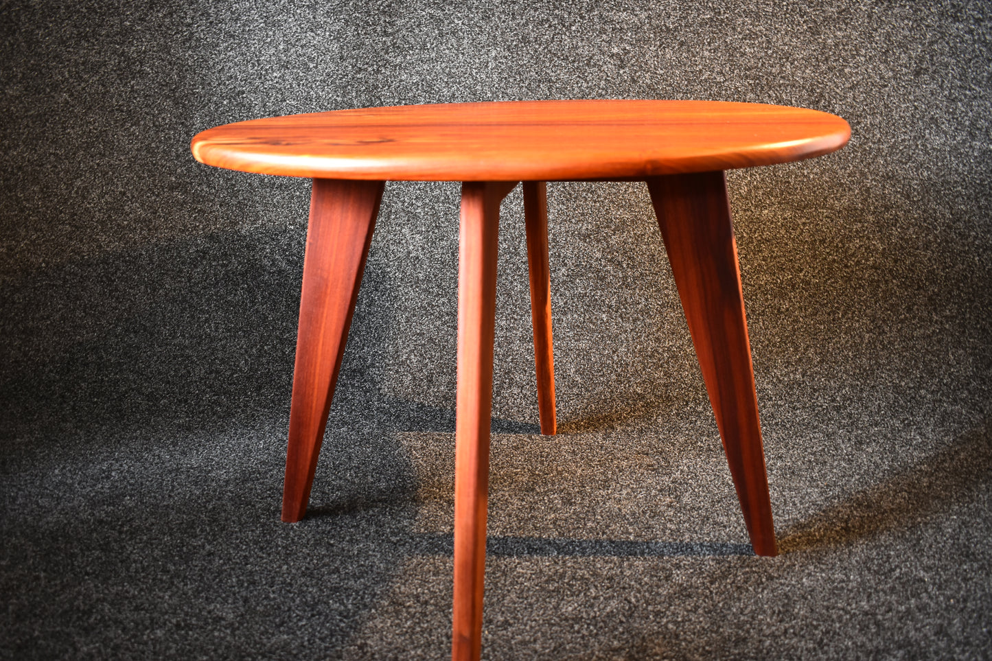 Massiv vardagsrumsbord i Padauk