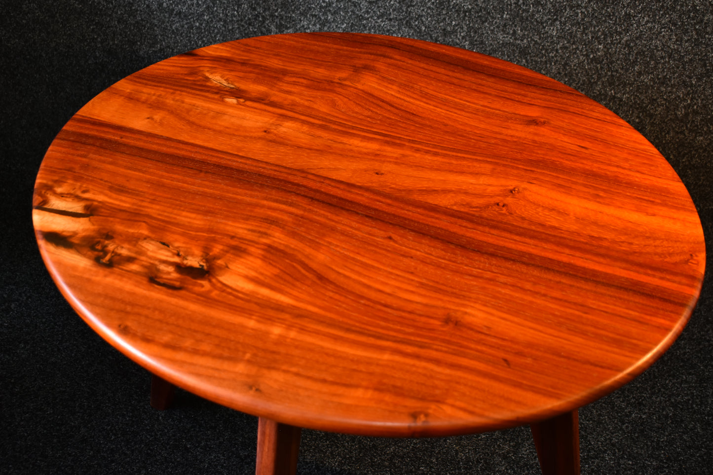 Massiv vardagsrumsbord i Padauk