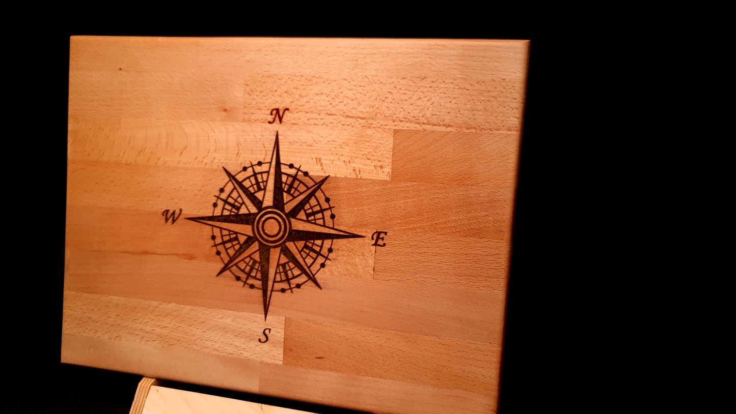 Kompass skärbräda med epoxy inlay