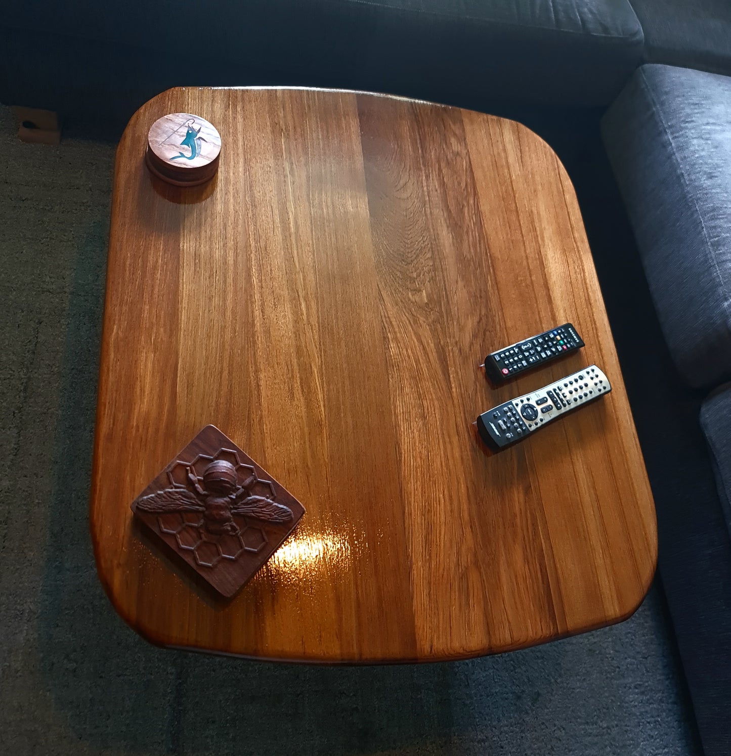 Vardagsrums bord / soffbord i massiv teak