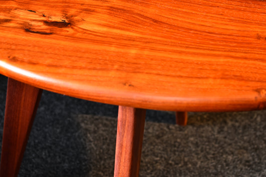 Massiv vardagsrumsbord i Padauk