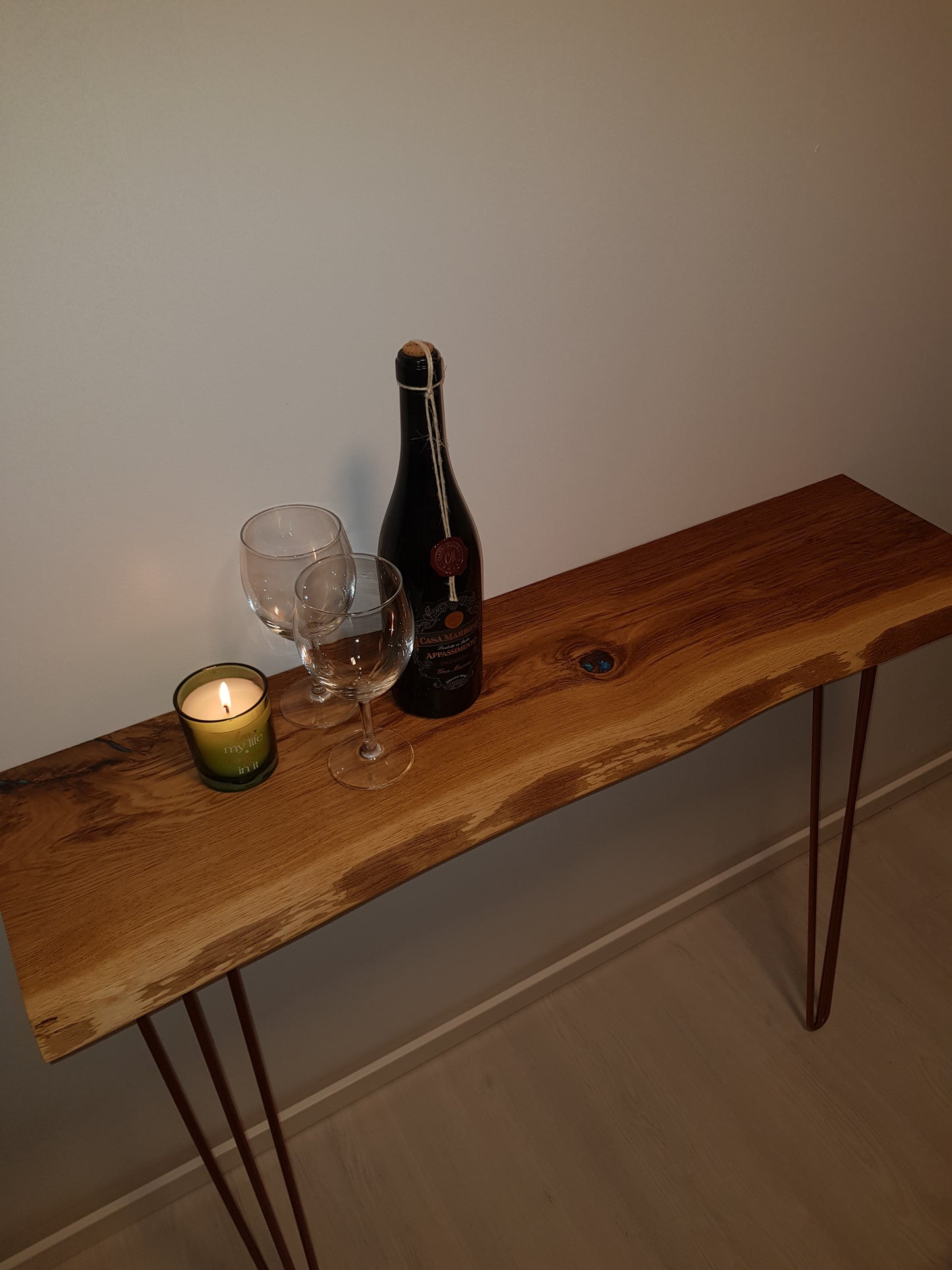 Bord, sidobord och hylla serie