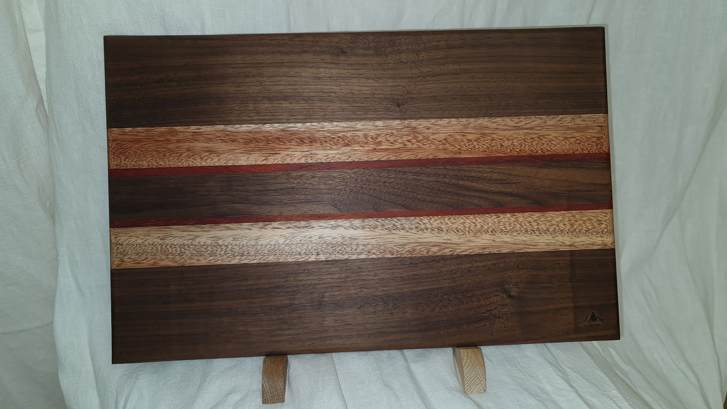 Exklusive Skärbräda i Valnöt, Padauk och Mahogny