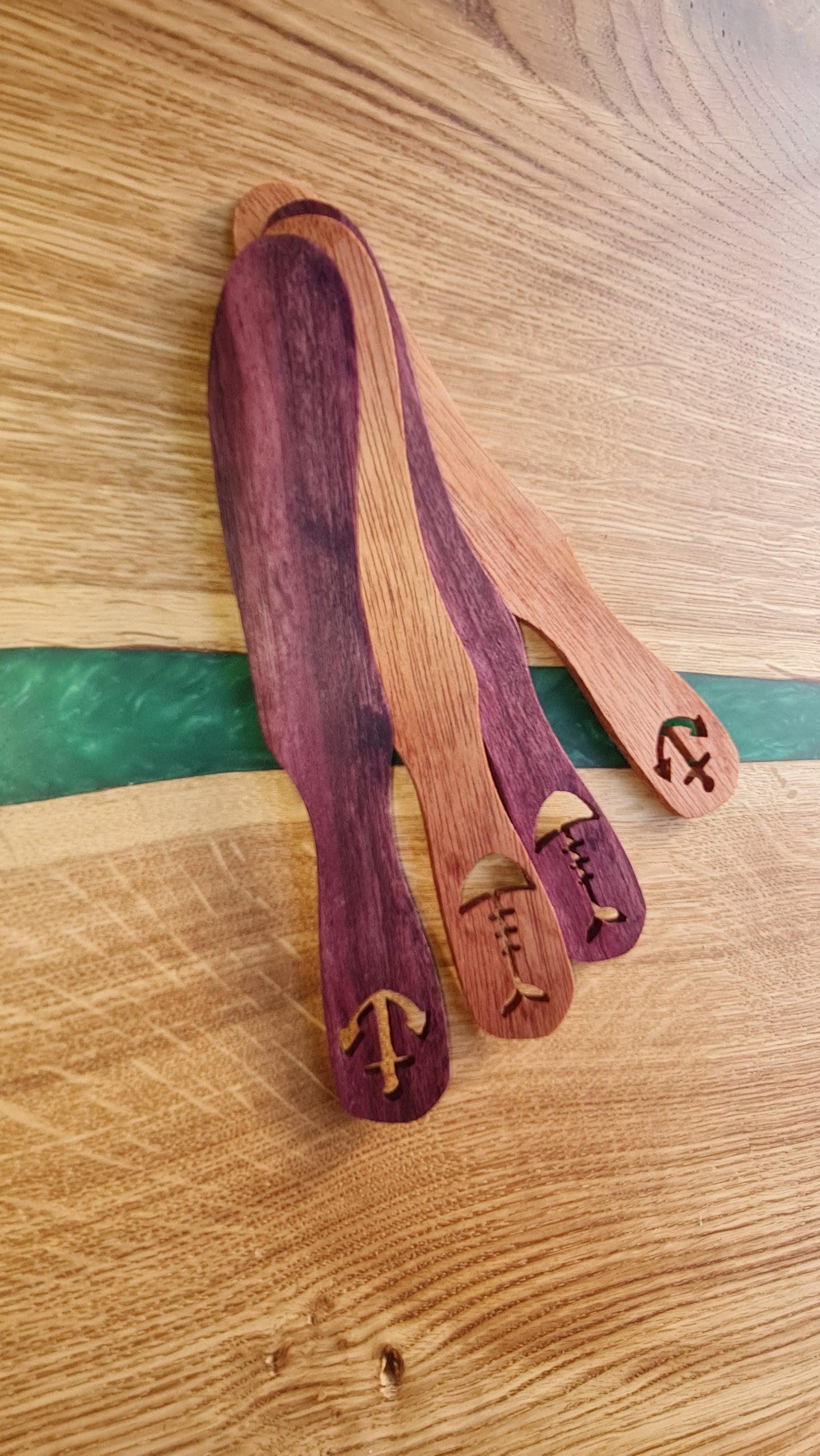4 st smörbredare i  purpleheart och khaya mahogny