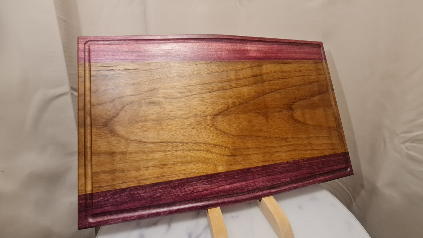Skärbräda i valnöt och purpleheart