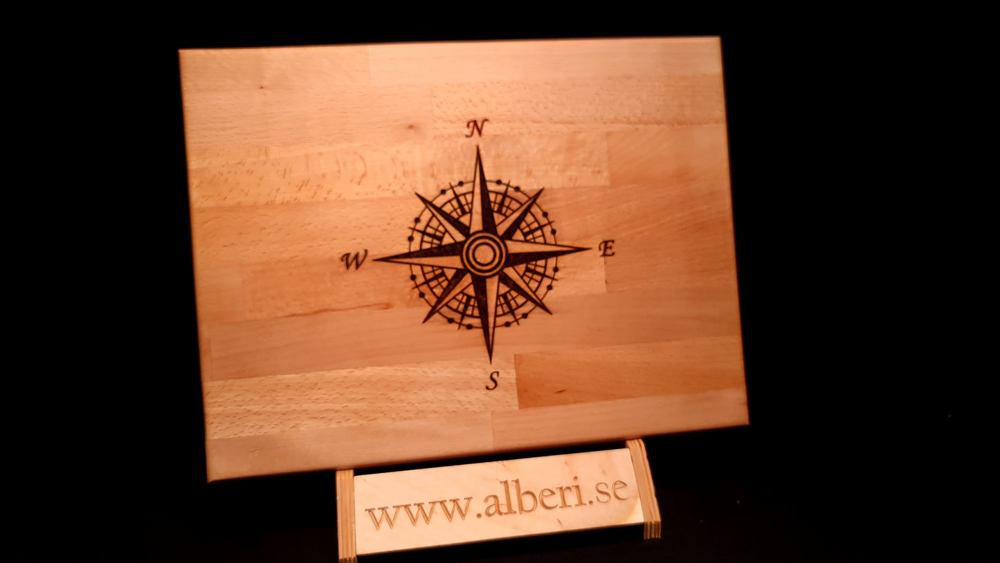 Kompass skärbräda med epoxy inlay