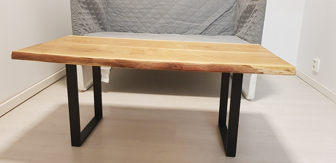 Vardagsrum Ekbord Live Edge med KVADRAT ben